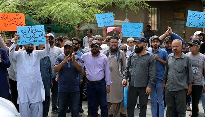 Karachi residents protest 18-hour load shedding during intense heat wave