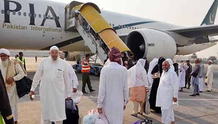 PIA announces significant reduction in Umrah fares for Pakistani Pilgrims