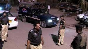 Two alleged robbers killed in Karachi police shootout