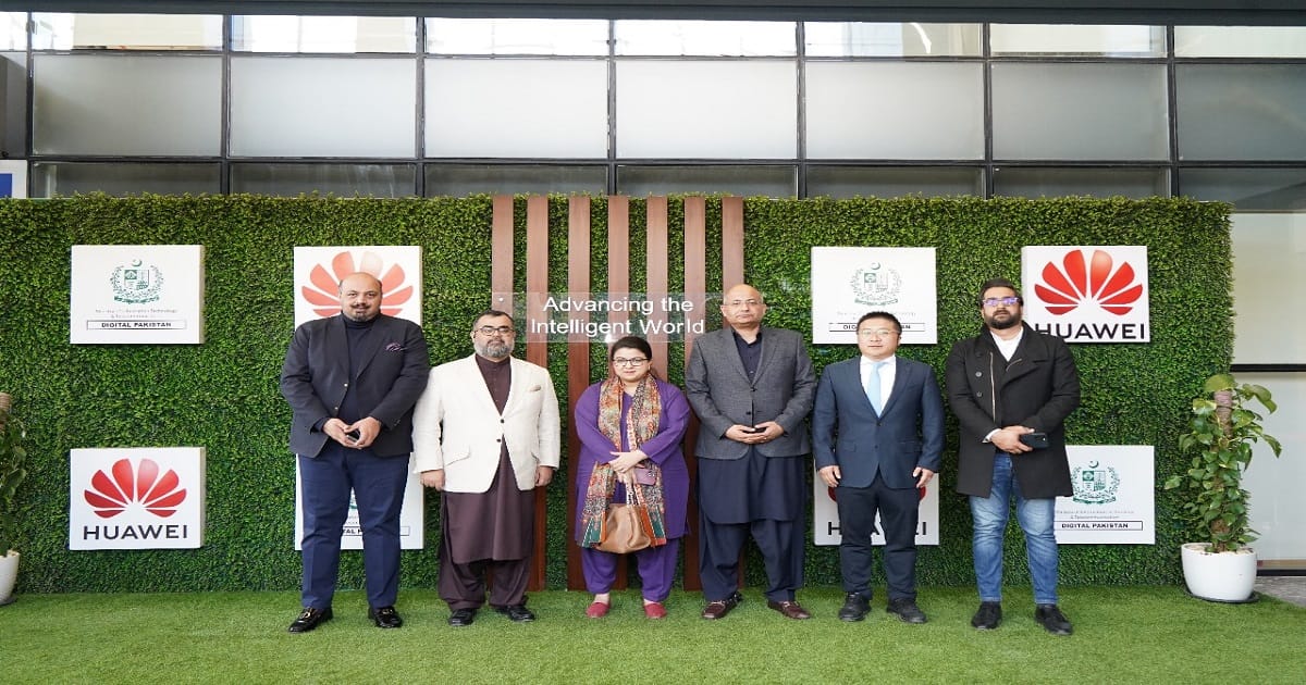 Minister for IT and Huawei launches Pakistan ICT Training Portal