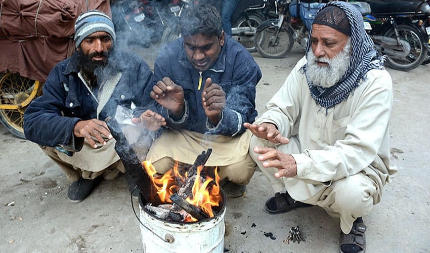 Karachi gets first winter rain: Intense cold wave warning issued