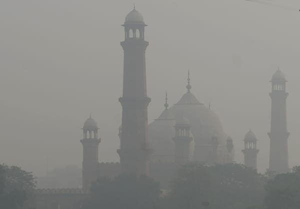 Smog Grips Punjab as Lahore Tops Global Pollution List