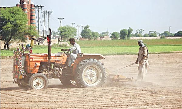 Tractor sales boom in Pakistan