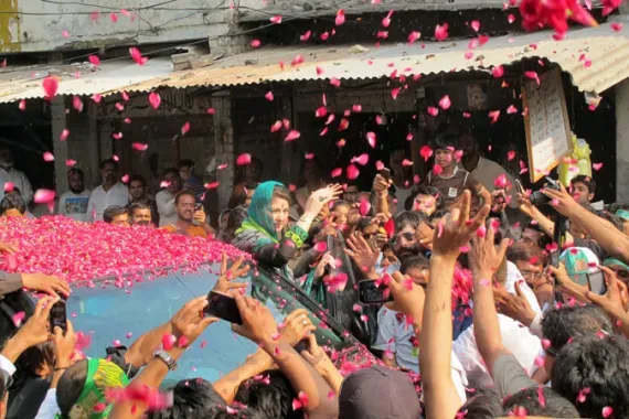 Election fever grips lahore as political activists gear up with symbolic toys