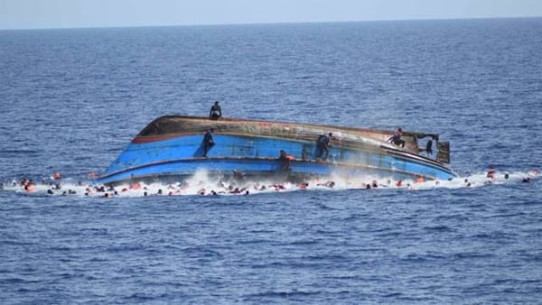3 fishermen found dead after boat sinks off Thatta coast