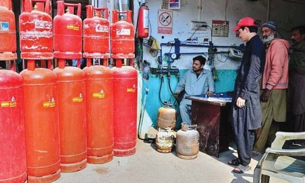 80% of LPG Shops Shut Down in Lahore after Crackdown on price hike