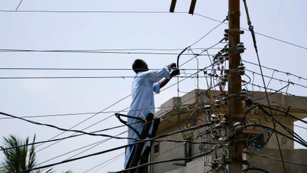 LESCO Cracks Down on Power Theft: 449 Caught, 28 Arrested in 24-Hour Operation