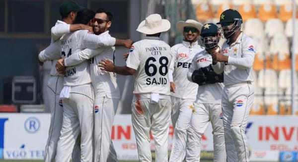 Pakistan announce playing XI for third Test against England