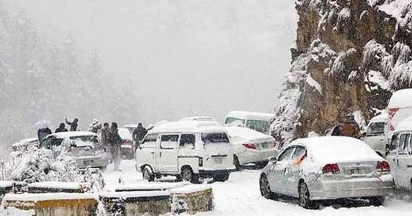 Severe cold wave grips Pakistan, snowfall creates stunning views