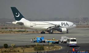 پشاور سے جدہ جانیوالی پی آئی اے کی حج پروازمیں فنی خرابی کا معاملہ