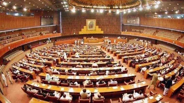 قومی اسمبلی اور صوبائی اسمبلیوں کی تمام مخصوص نشستوں پر بحال اراکین کو معطلی کے عرصے کی تنخواہیں ادا کرنے کا فیصلہ، پارلیمانی ذرائع