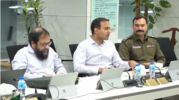 نیشنل انسٹی ٹیوٹ آف مینجمنٹ کے زیرتربیت افسران کا پنجاب سیف سٹیز اتھارٹی کا دورہ